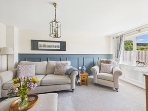 Lounge- click for photo gallery